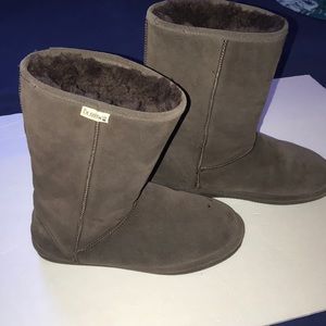 Bear paws size 11 brown